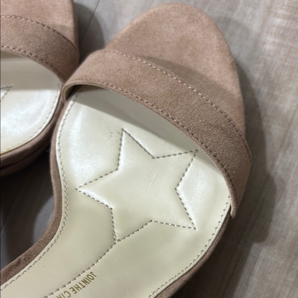 Circus by Sam Edelman Elegant Tan Women's Heels - Picture 7 of 9